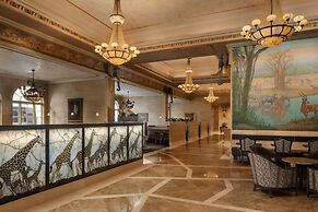 The Davenport Tower, Autograph Collection