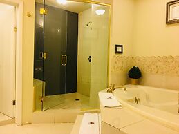 Hotel Frontiere