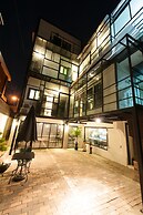 Inno Hostel & Pub Lounge Hongdae