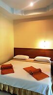 Rattana Guesthouse & Bungalow