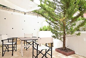 Gina Studios