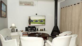 Sleepers Villa