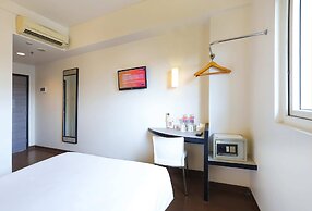 Amaris Hotel Bekasi Barat