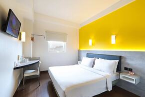 Amaris Hotel Bekasi Barat
