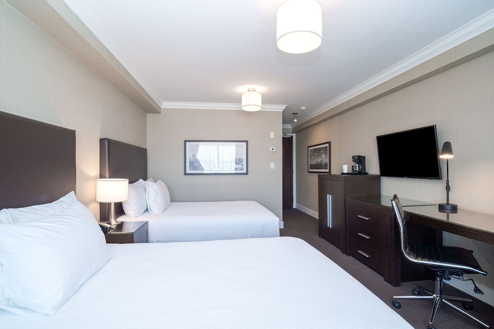 Sandman Hotel Oakville