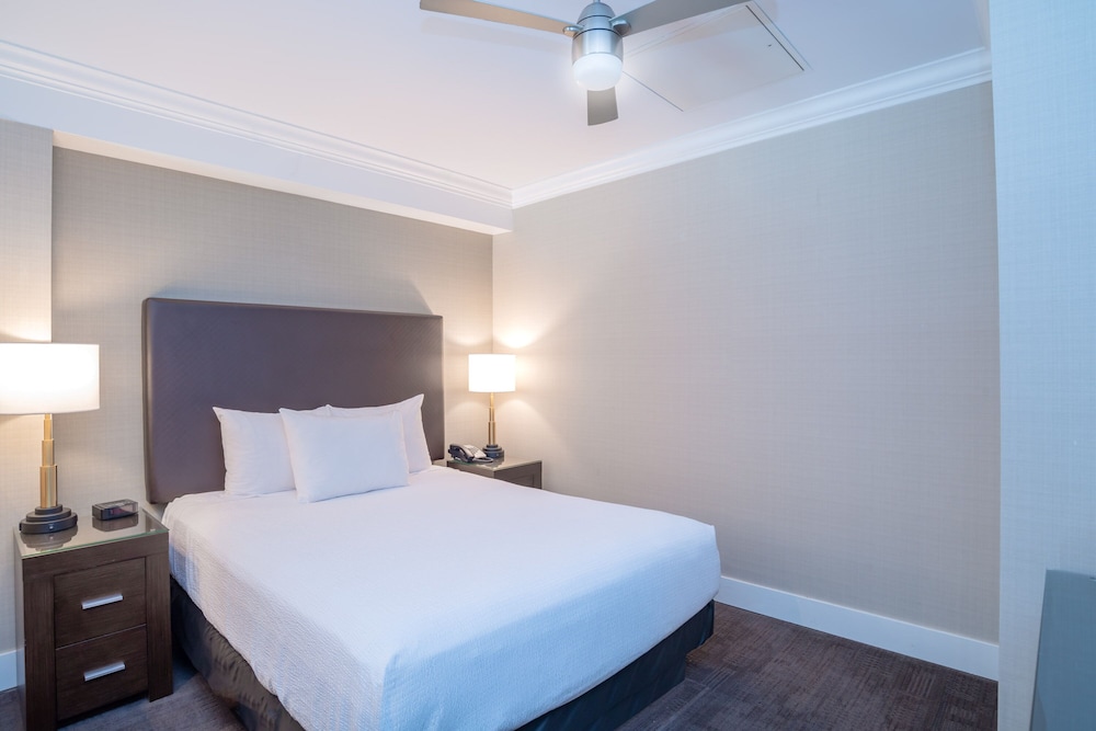 Sandman Hotel Oakville