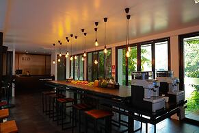 BED Phrasingh Hotel - Adults Only