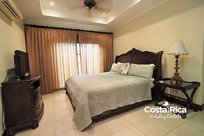 Macaws Ocean Club