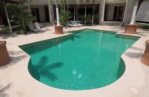 Macaws Ocean Club