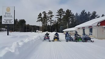 Pine Motel