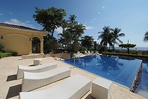 Acqua Residences