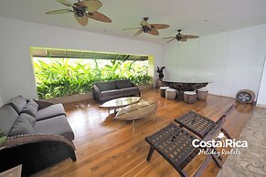 Acqua Residences