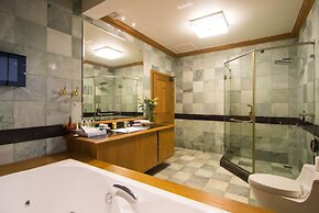 Hotel Shwe Pyi Thar
