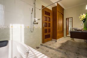 Hotel Shwe Pyi Thar
