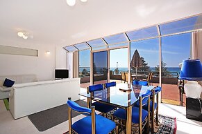 Two Bays Apartments