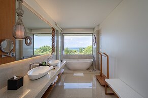 MERUSAKA Nusa Dua