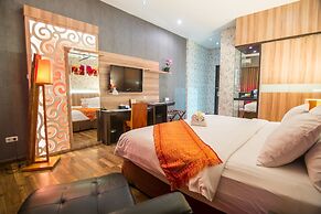 Ox Ville Hotel