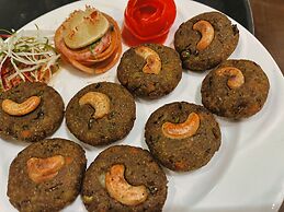 Hotel Clarks Collection Bhavnagar
