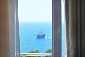 Nebilux Hotel