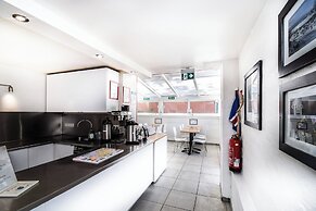 Guesthouse Aurora