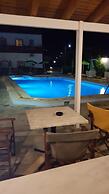 Haris Apartments
