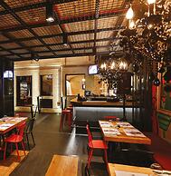 Hotel The Public