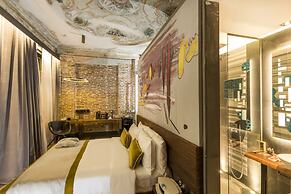 Hotel The Public