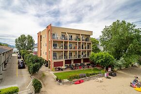Desert Surfside Waterfront Accommodations