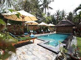 TS Hut Lembongan