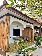 Pen's Bungalow