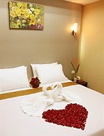 Visiting Card Hotel & Resort