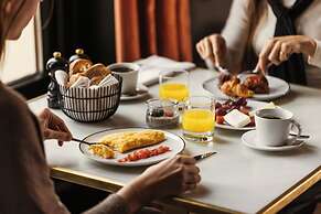 The Principal Madrid, Small Luxury Hotels