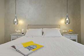 Grotta Hotel