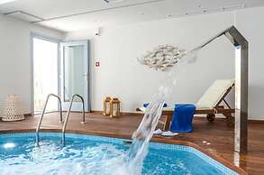 Grotta Hotel