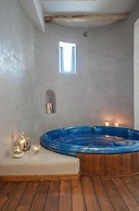 Grotta Hotel