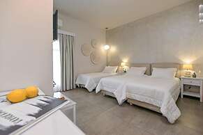 Grotta Hotel
