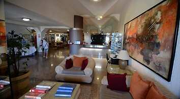 Palm Garden Apartments
