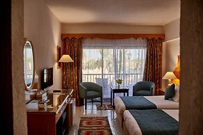 Turquoise Beach Hotel
