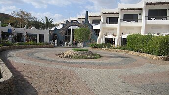 Turquoise Beach Hotel