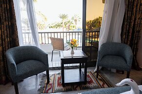 Turquoise Beach Hotel