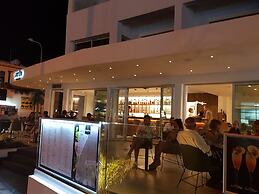 Anthea Hotel Apartments
