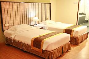Uptown Hotel