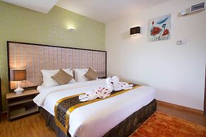 Uptown Hotel