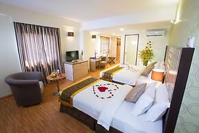Uptown Hotel