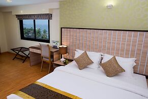 Uptown Hotel