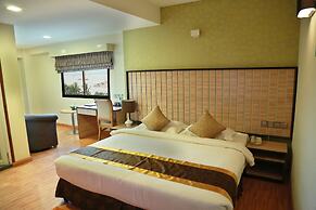 Uptown Hotel