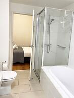 Waterfront Melbourne Apartments