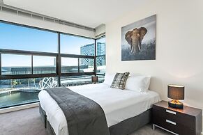 Waterfront Melbourne Apartments