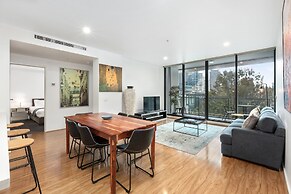 Waterfront Melbourne Apartments
