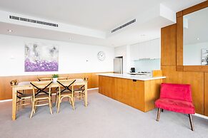 Waterfront Melbourne Apartments